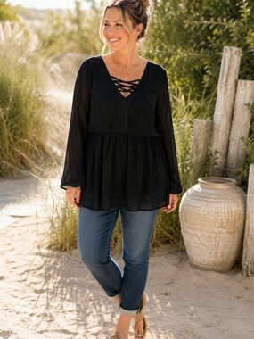 Torrid Black Criss Cross Neck Chiffon Babydoll Tunic Blouse Size 0 XL